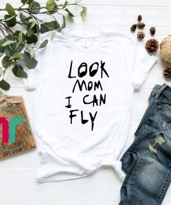 Look mom I can fly Classic T-Shirt