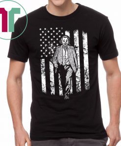 Joker walking on American Flag Classic T-Shirt