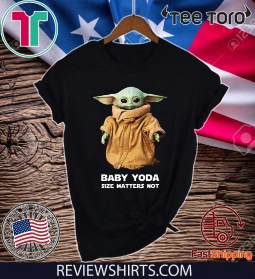 Baby Yoda Size matters not Mery christmas T-Shirt