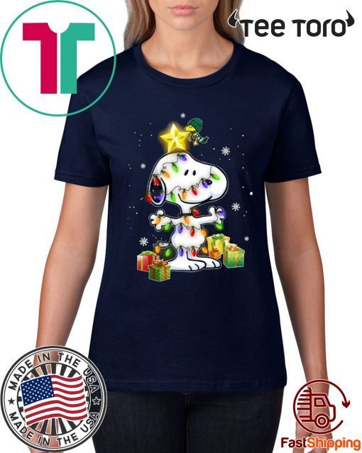 Woodstock Decorates Snoopy With Christmas Lights Offcial T-Shirt
