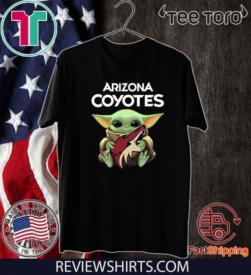 Baby Yoda Hug Arizona Coyotes Offcial T-Shirt