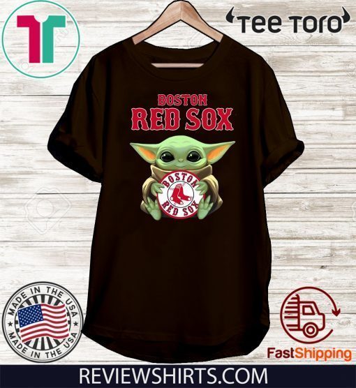 Baby Yoda Hug Boston RedSox 2019 T-Shirt