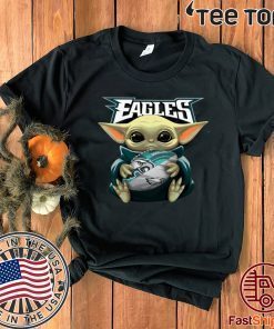 Original Baby Yoda Hug Philadelphia Eagles T-Shirt