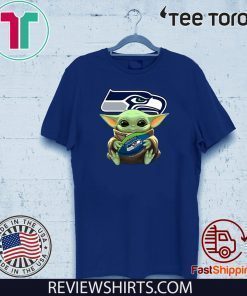 Baby Yoda Hug Seattle Seahawks Limited Edition T-Shirt