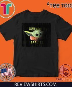 Baby Yoda The Child Unknown Species Offcial T-Shirt