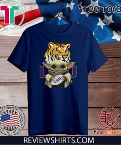 Baby Yoda hug LSU Tigers Unisex T-Shirt