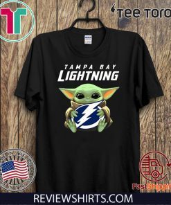 Baby Yoda hug Tampa Bay Lightning Offcial T-Shirt