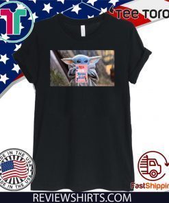 Baby yoda says read red white & royal blue Gift T Shirt