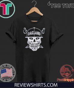 Day of The Dead Sugar Skull Oakland California Unisex T-Shirt
