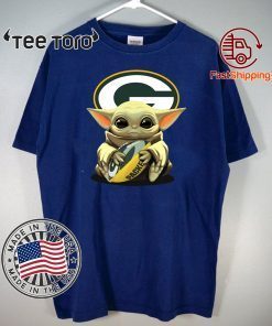 Baby Yoda Hug Green Bay Packers Tee Shirts