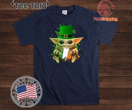 Baby Yoda Hug St Patrick’s Day 2020 T-Shirt