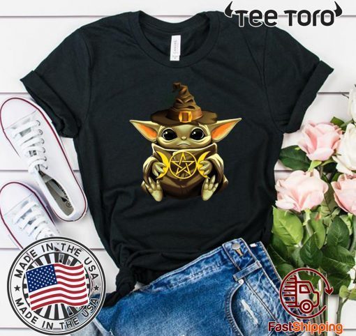 Baby Yoda Hug Star Official T-Shirt