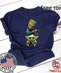 Baby Yoda and Baby Groot hug San Jose Sharks 2020 T-Shirt