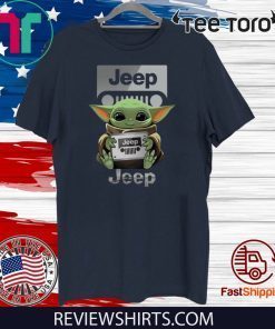 Premium Baby Yoda Hug Jeep 2020 T-Shirt