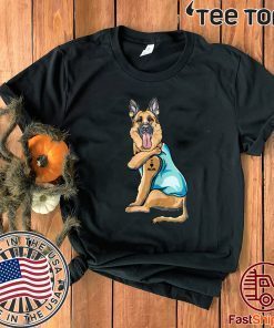 Official German Shepherd Tattoos I Love MOM Sitting Gift Mother's Day T-Shirt