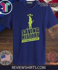 Pretty Metal Detecting Saving History One Piece At A Time Official T-Shirt