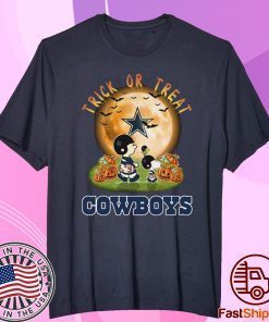 Dallas Cowboys Peanuts Snoopy Trick Or Treat Pumpkin Moon Halloween Shirt