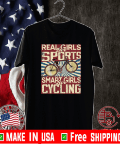 Real girls love sports smart girls love Cycling Vintage T-Shirt