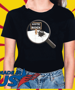 The Fly On Vice President Pence Head Debate 2020 Vote Biden T-Shirt