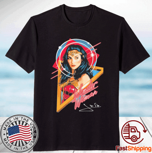 Official Wonder Woman Signature T-Shirt