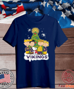 Snoopy The Peanuts Minnesota Vikings Christmas Tree pine 2021 T-Shirt