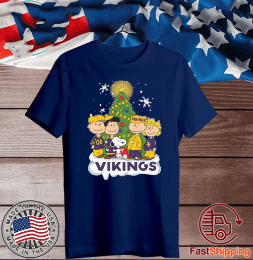 Snoopy The Peanuts Minnesota Vikings Christmas Tree pine 2021 T-Shirt