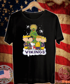 Snoopy The Peanuts Minnesota Vikings Christmas Tree pine 2021 T-Shirt