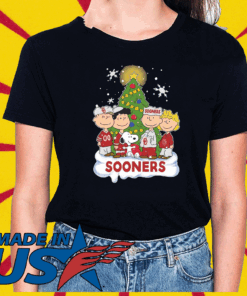 https://shirtelephant.com/wp-content/uploads/2020/12/Snoopy-The-Peanuts-Oklahoma-Sooners-Christmas-Gift-T-Shirt-2.gif