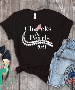 Official Chucks and Pearls 2021 T-Shirt