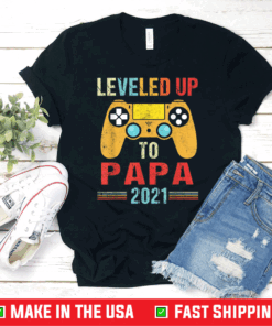 Promoted To Papa EST 2021 Leveled Up To Papa Father's Day T-Shirt