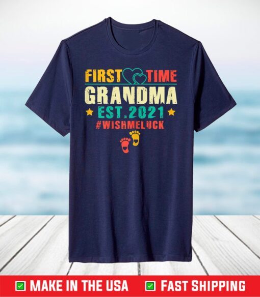 Womens First Time Grandma Est 2021 Promoted to Grandma 2021 T-Shirt