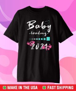 Baby Loading 2021 - Expectant Mother Pregnancy Classic T-Shirt