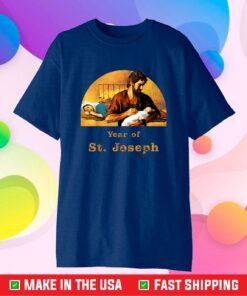 Saint Joseph holds baby Jesus while Mary sleeps Classic T-Shirt