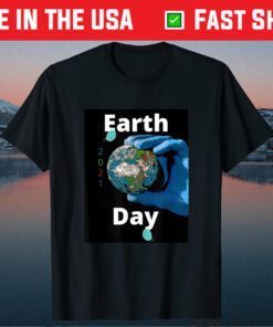 Colorful 2021 Mask Earth Day Classic T-Shirt