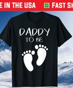 Daddy to Be Baby Footprint Soon to be Dad Fathers Day Classic T-Shirt