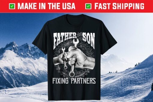 Father and Son Fixing Partners Mechanic Father's Day Classic T-Shirt