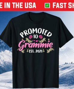 Promoted To Grammie Est 2021 Shirt New Grammie Christmas Classic T-Shirt