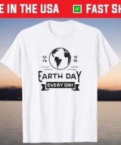 Retro Earth Day 2021 April 22 Environmental Climate Recycle T-Shirt