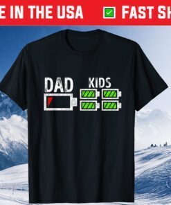Dad of Four Low Battery Father of 4 Kids Dad Classic T-Shirt