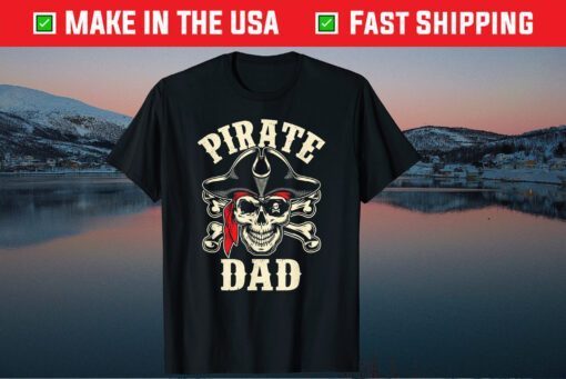 Pirate Dad Red Bandana Skull Classic T-Shirt