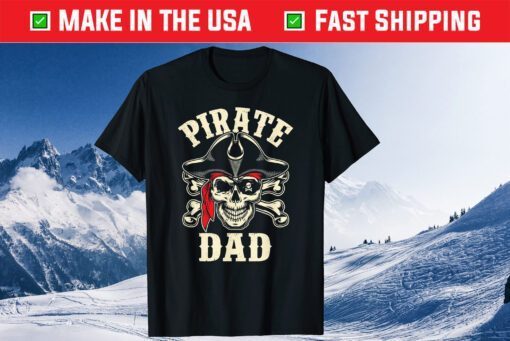 Pirate Dad Red Bandana Skull Classic T-Shirt