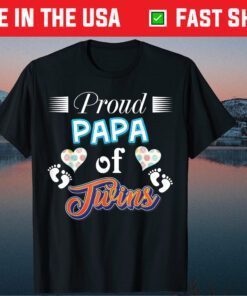 Proud Papa Of Twins Father Day Heart Footprint Dad Daddy Classic T-Shirt