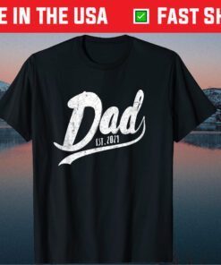 Vintage Father's day Promoted to Dad est 2021 T-Shirt