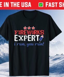 FIREWORKS EXPERT Director USA Flag Patriotism 4th of July Classic T-Shirt