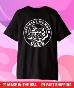 Offcial Member Cool Aunts Club Unisex T-Shirt