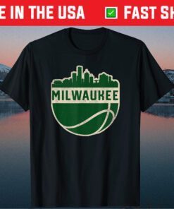 Vintage Milwaukee Wisconsin Cityscape Basketball T-Shirt
