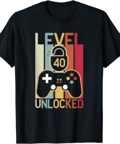 Level 40 Unlocked Video Gamer 40 Year Old 40th Birthday Tee Shirt