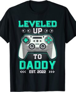 Promoted To Daddy EST. 2022 Leveled Up To Daddy Dad T-Shirt