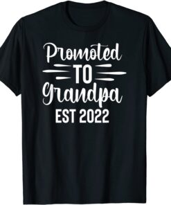 Promoted To Grandpa Est. 2022 Future Grandfather T-Shirt