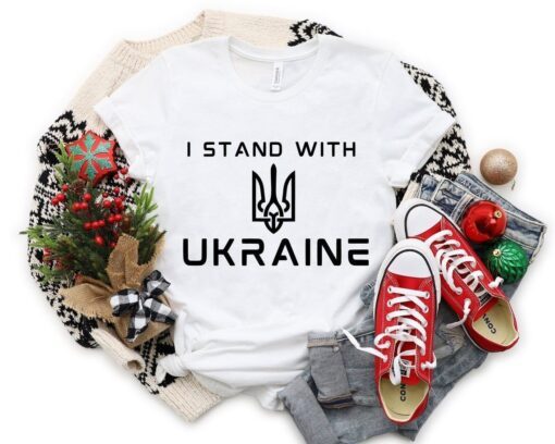 I Stand with Ukraine I am with Ukraine Free Ukraine Shirt